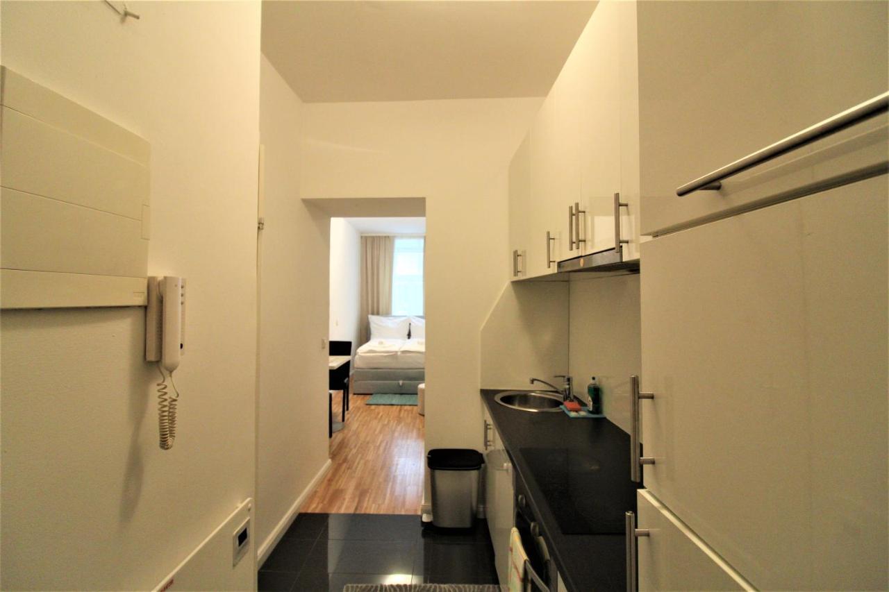 Small Studio Close To City Center Wiedeń Zewnętrze zdjęcie