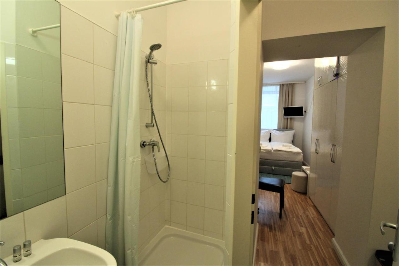 Small Studio Close To City Center Wiedeń Zewnętrze zdjęcie
